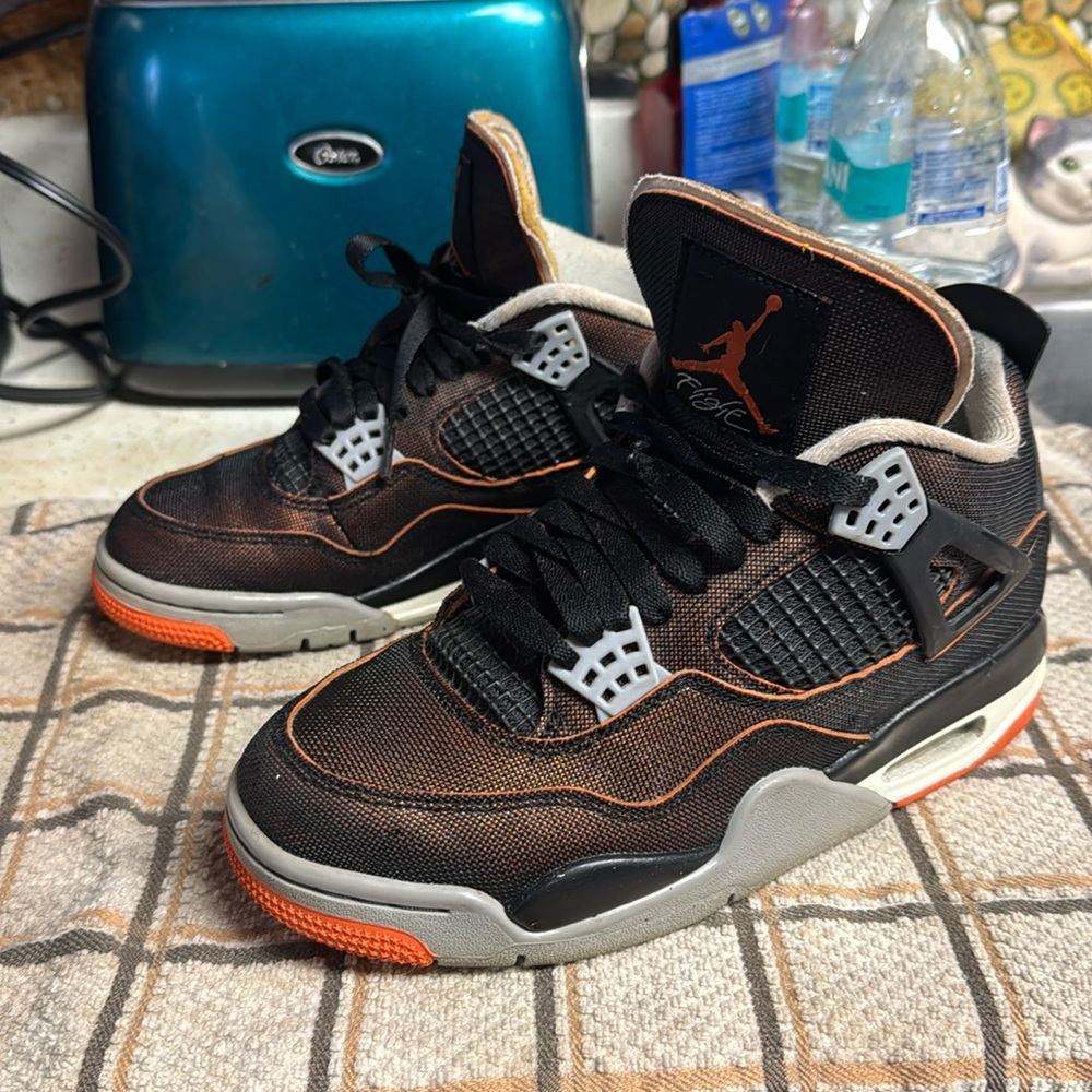 Jordan’s women 7
